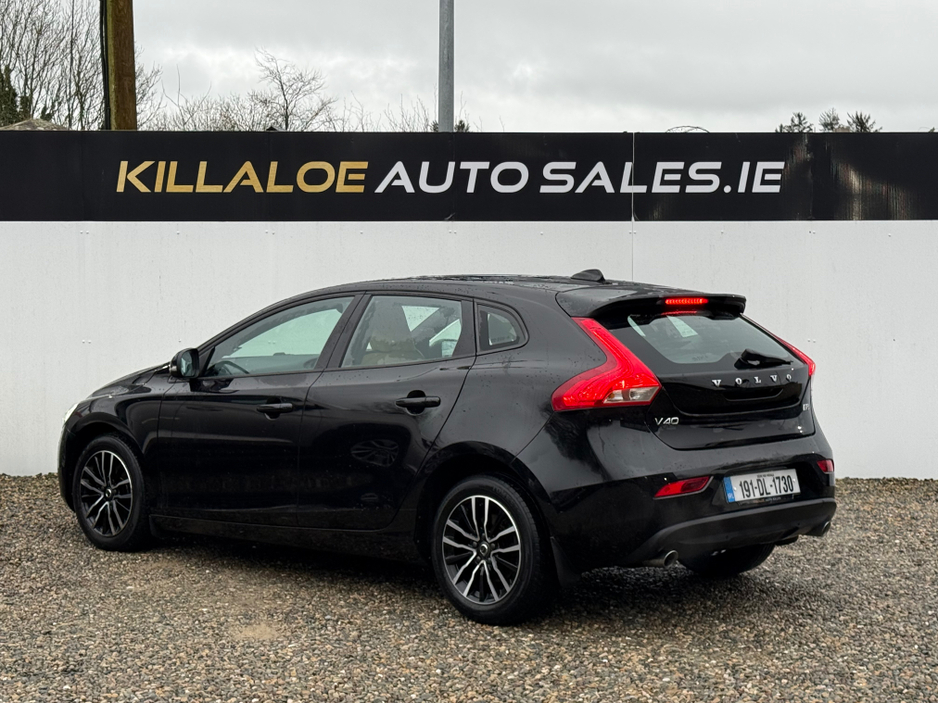 2019 Volvo V40 2.0D D3 MOMENTUM ED 5DR €13,950