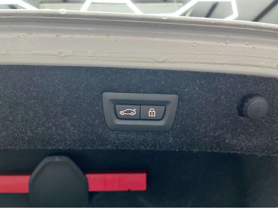 2017 BMW 5 Series ONLY €20950! 2017 BMW 530E LUXURY PERFORMANCE 2.0 AUTOMATIC / CRUISE CONTROL / 360° PARKING CAMERA / ELECTRIC MEMORY & HEATED SEATS / AMBIENT LIGHTS / HEATED REAR SEATS €20,950