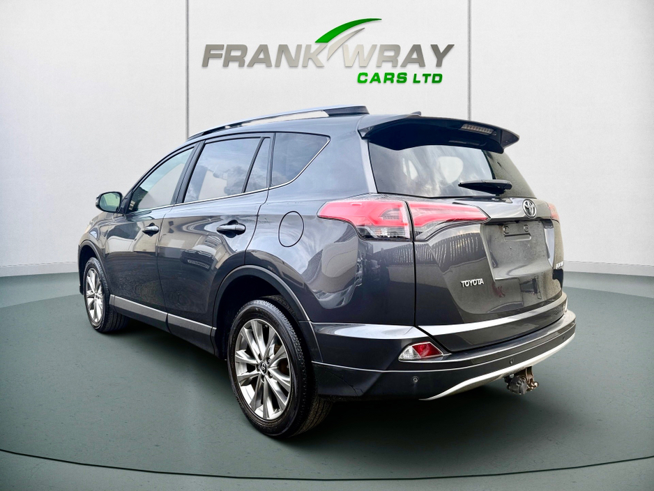 2016 Toyota Rav4 - image 7