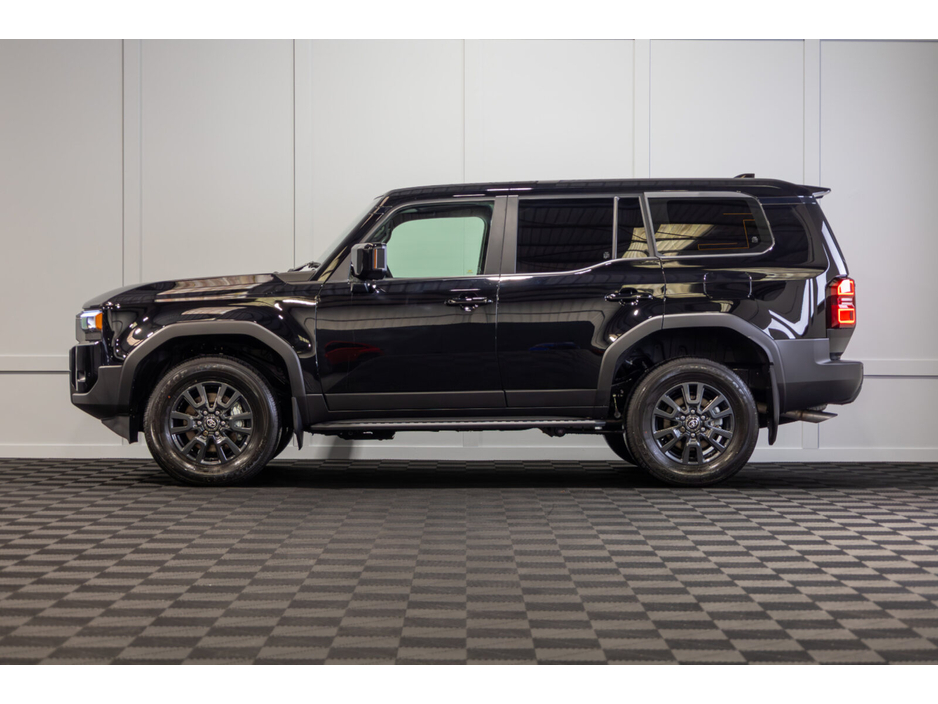 2026 Toyota Landcruiser  €66,057