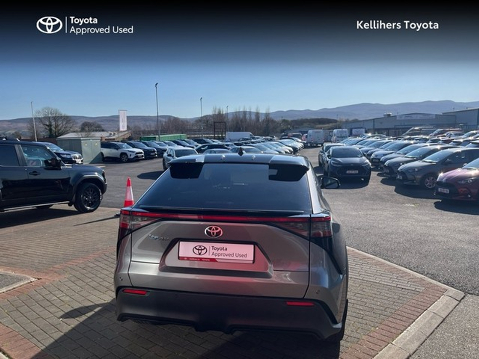 2023 Toyota bZ4X - image 4