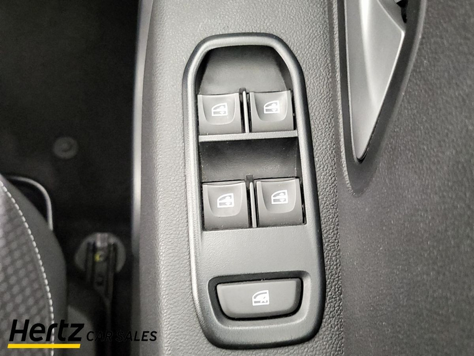 2023 Dacia Duster - image 19