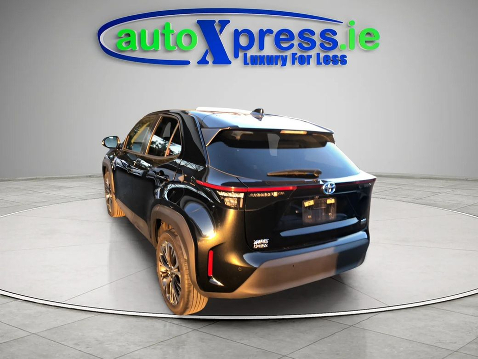 2022 Toyota Yaris Cross 1.5 HYBRID G Only 7000 Miles €26,995