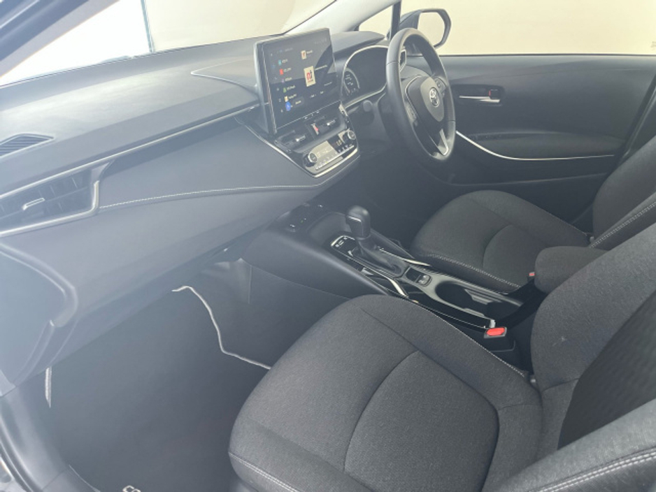 2025 Toyota Corolla HYBRID LUNA SPORT SALOON €33,950