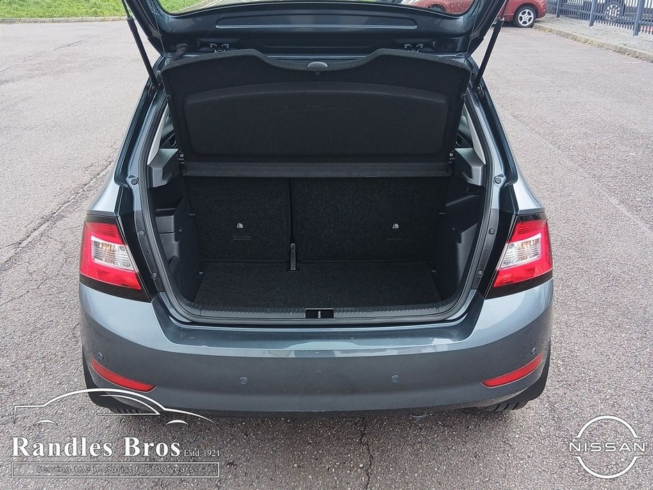 2020 Skoda Fabia - image 15