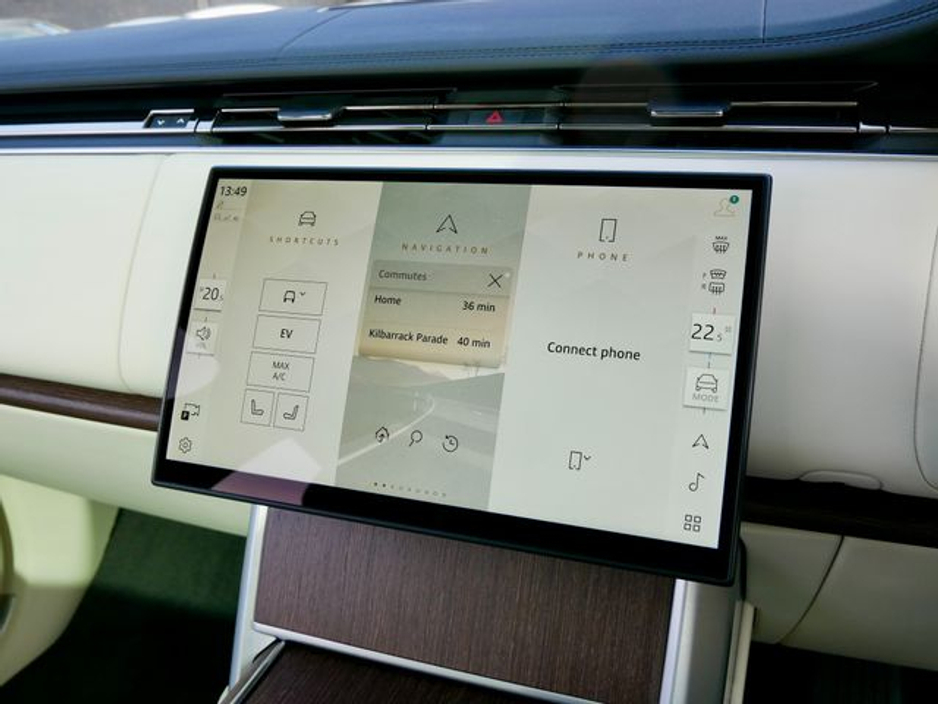 2025 Land Rover Range Rover - image 19