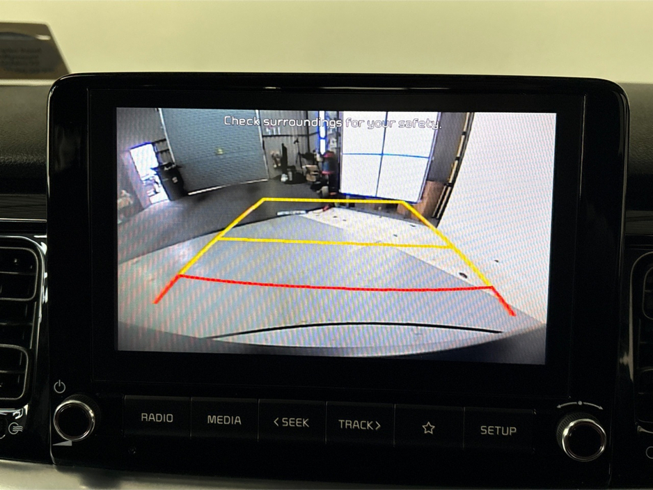 2021 Kia Stonic - image 18