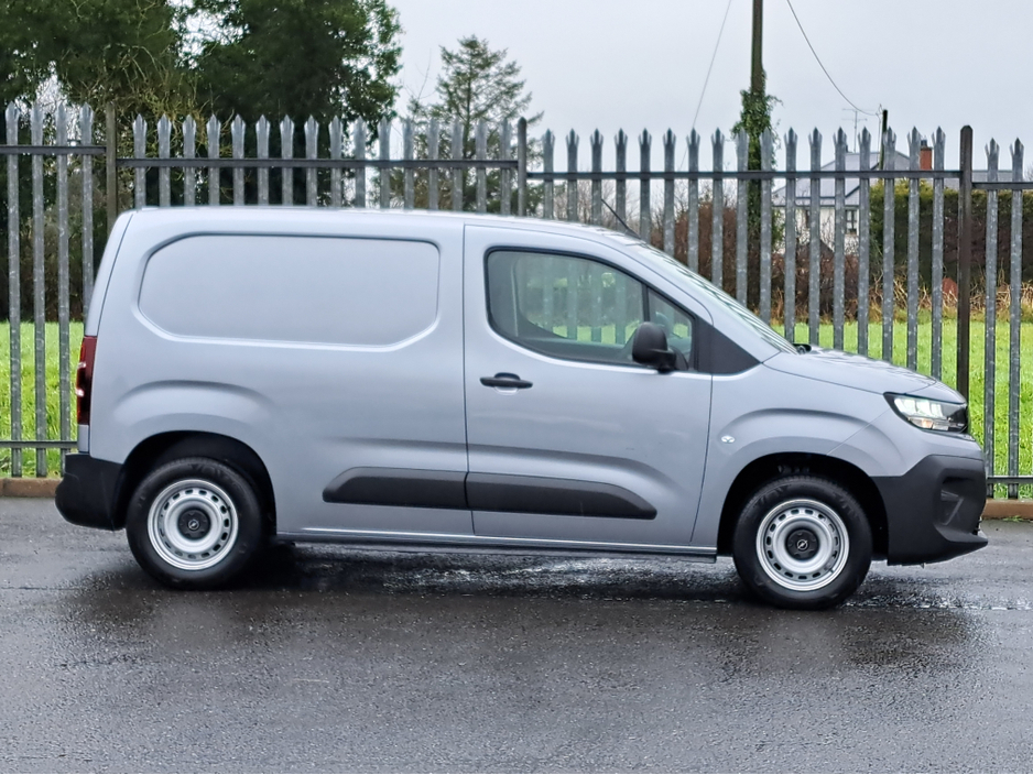 2026 Opel Combo KOMFORT  L1H1 1.5TD 100BHP  **LED HEADLIGTS** €21,098
