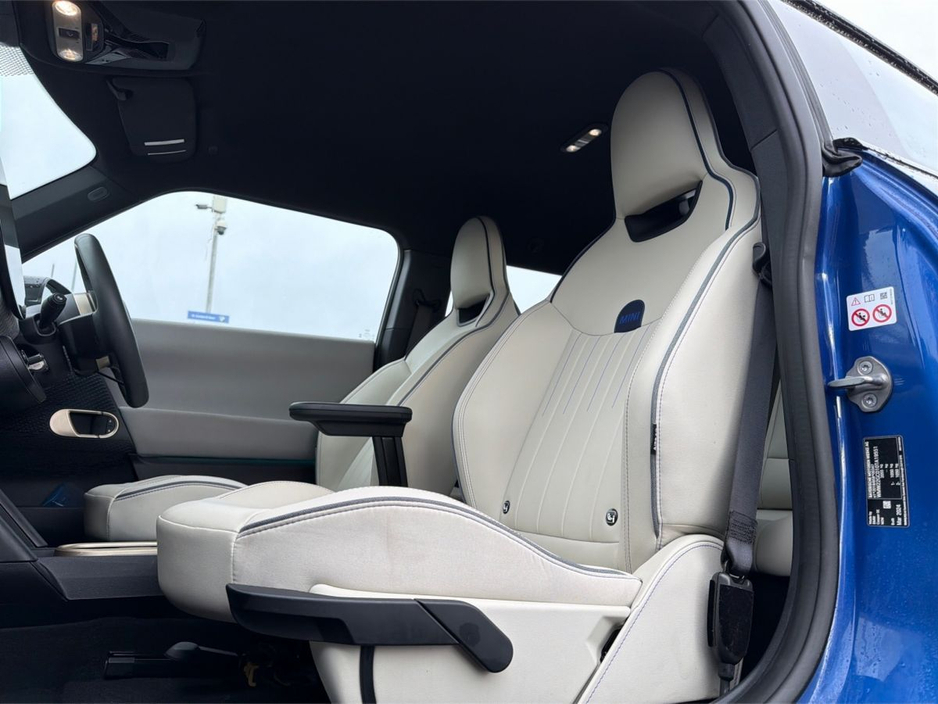 2024 MINI Hatch - image 7