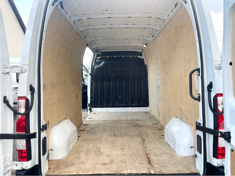 2023 Renault Master LM35 BUSINESS+ 2.3 BLUE DCI 135PS LWB €19,000