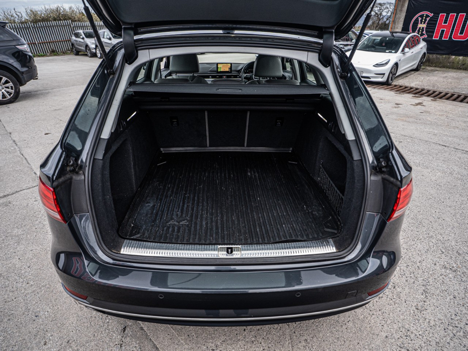 2016 Audi A4 - image 33