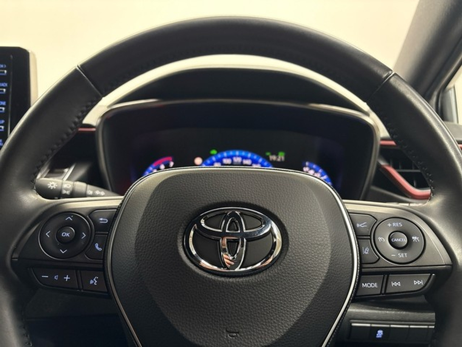 2020 Toyota Corolla COROLLA HYBRID L/SPORT HB €21,950