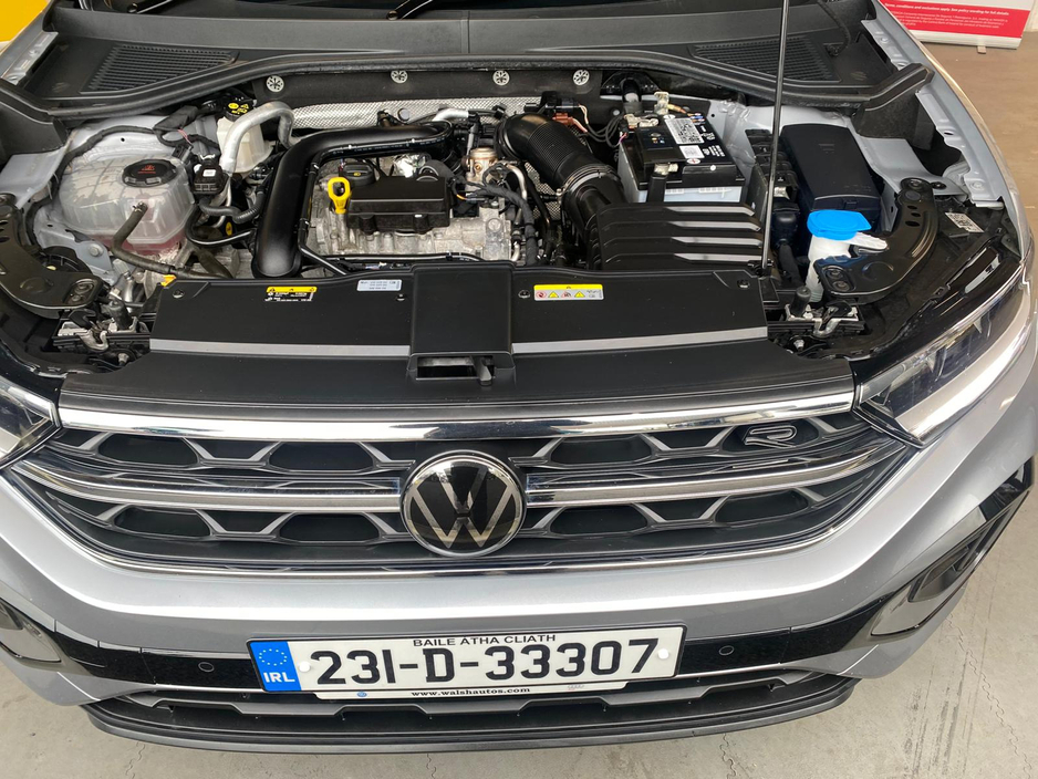 2023 Volkswagen T-Roc - image 24