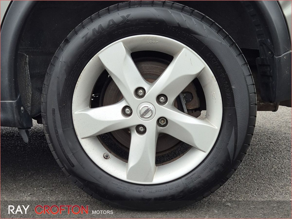 2015 Nissan Juke - image 8