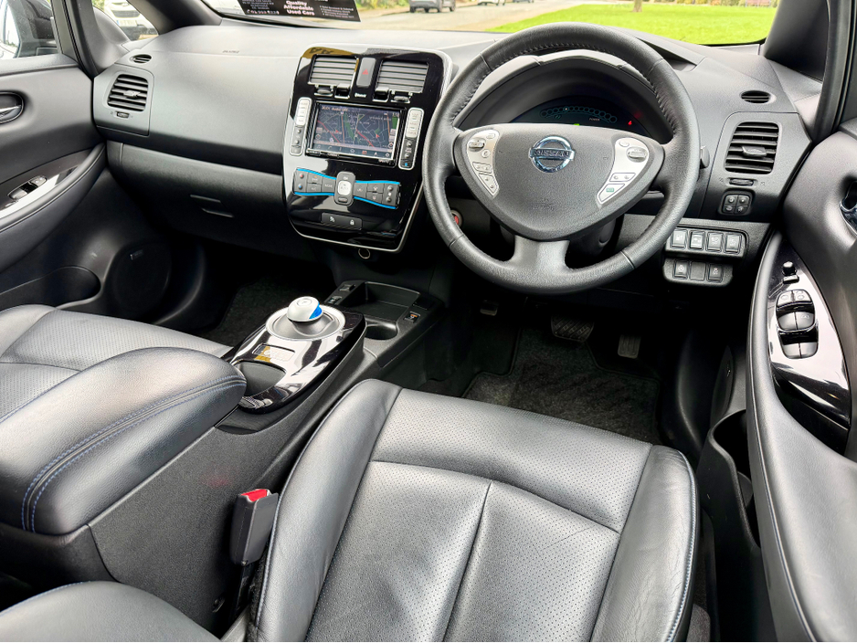 2017 Nissan Leaf Electric | 30 kWh High spec Teckna Edition | AA approved | Only 37,000 km | 2 keys | Jan 27 nct | July 26 nct | Sold checked and serviced with warranty and full Motor History report supplied. €8,900