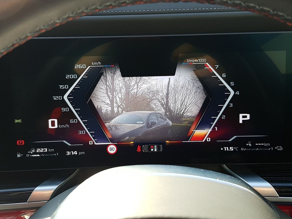 2025 BMW 7 Series - image 27