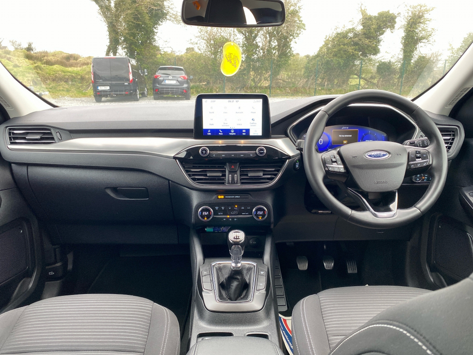 2023 Ford Kuga - image 8