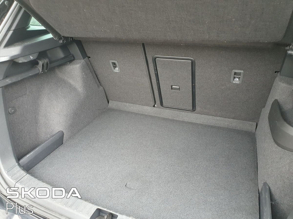 2024 Skoda Karoq - image 9