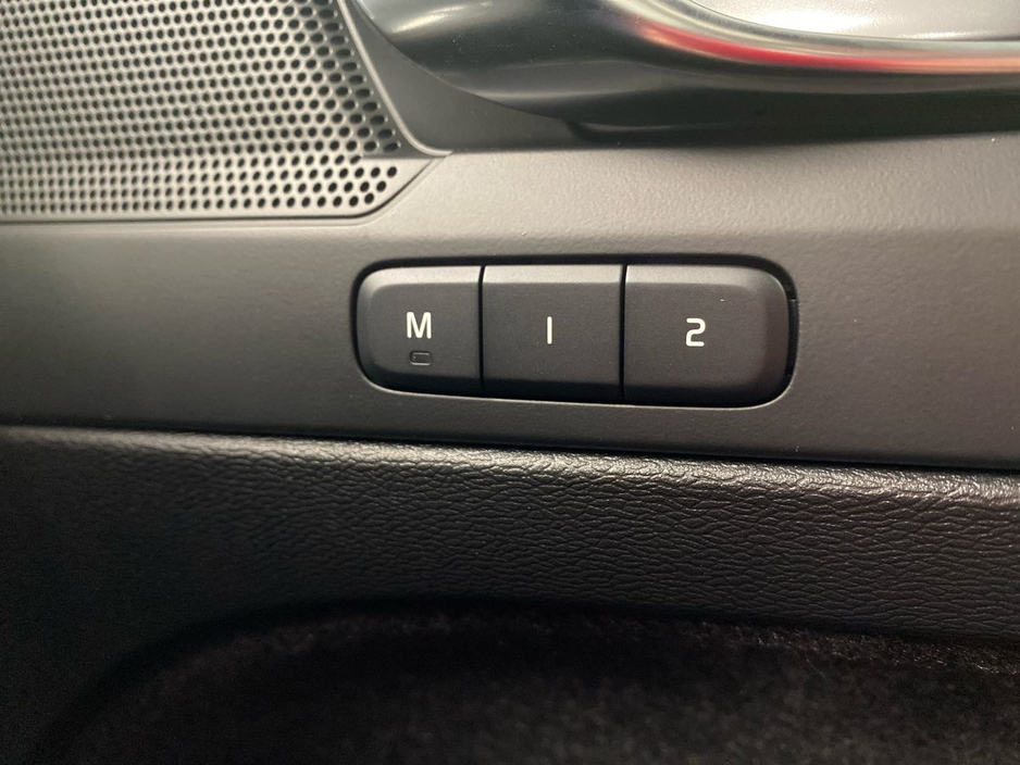 2026 Volvo EC40 - image 22