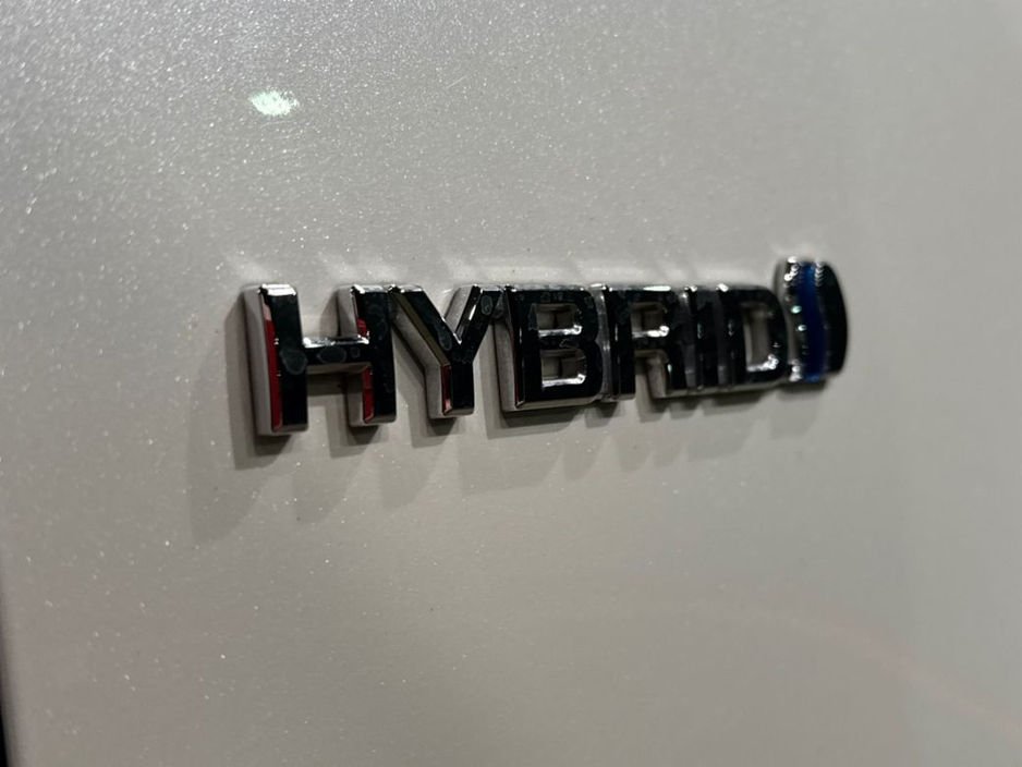 2020 Toyota Sienta - image 10