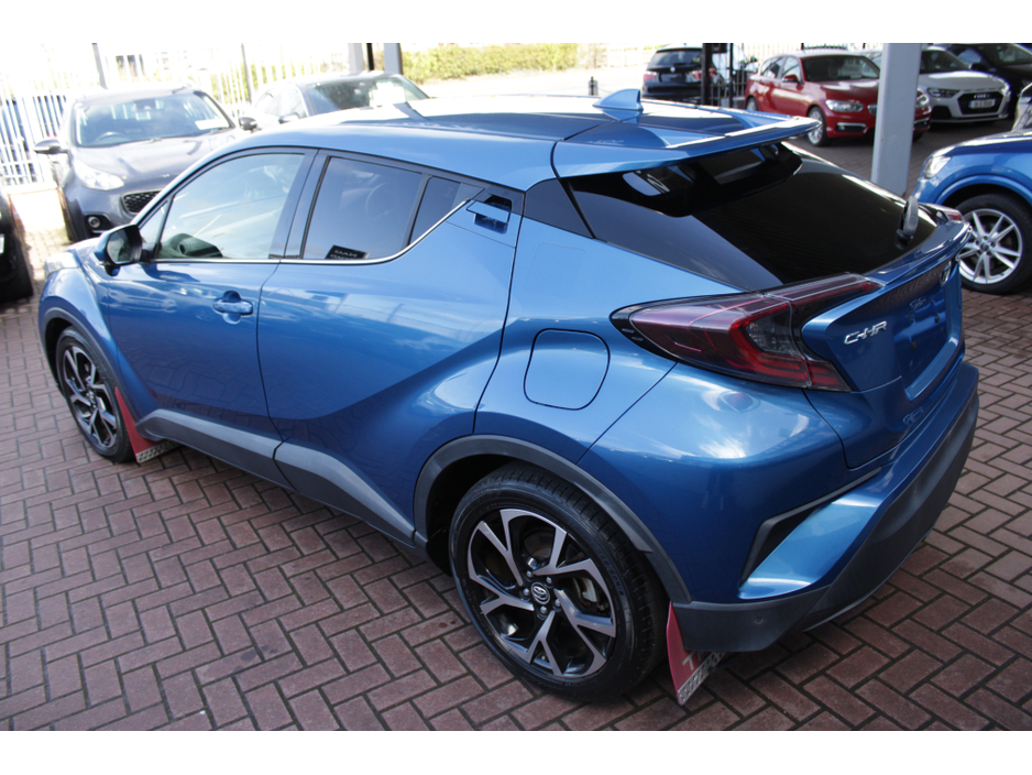 2017 Toyota C-HR - image 6
