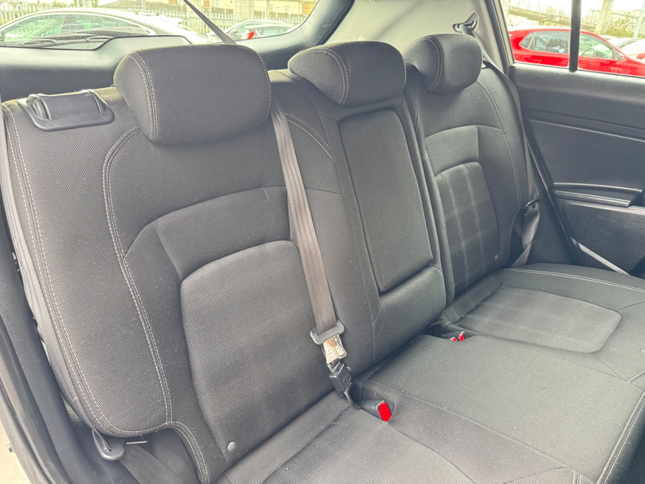 2013 Kia Sportage - image 10