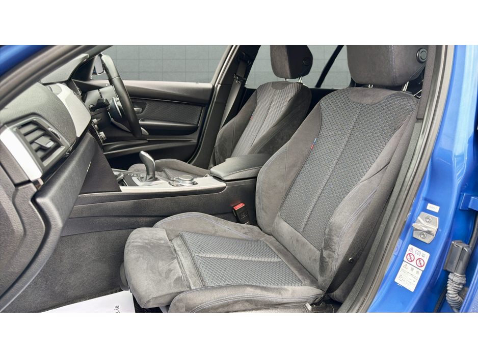 2017 BMW 3 Series - image 20