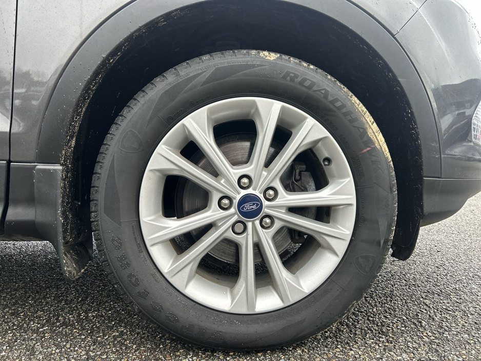 2019 Ford Kuga - image 5