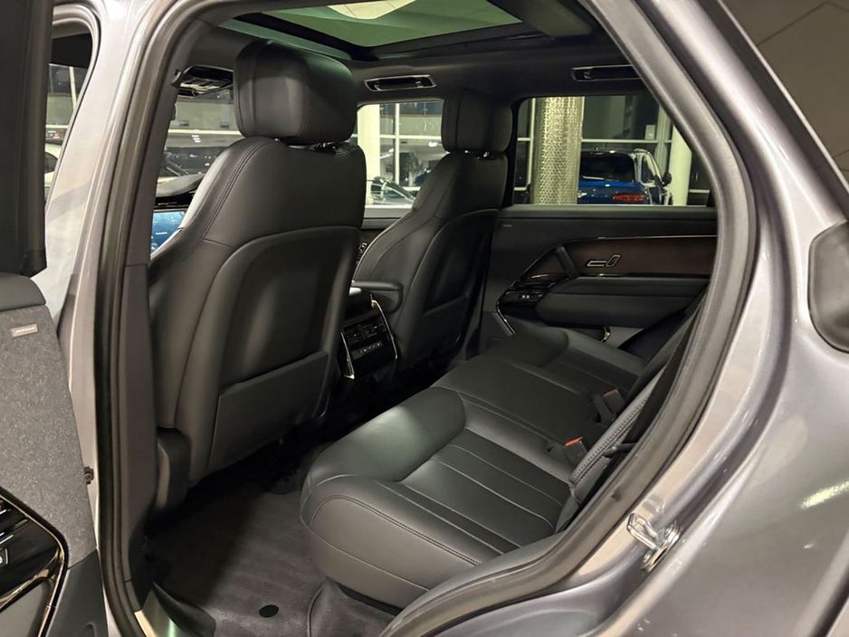 2023 Land Rover Range Rover Sport - image 23