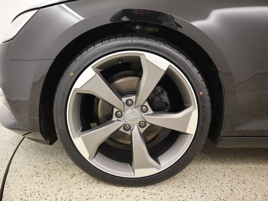 2018 Audi A4 - image 20