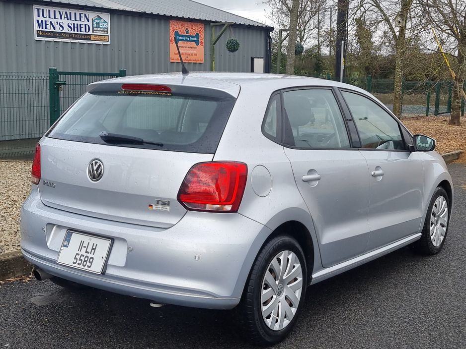 2011 Volkswagen Polo - image 5