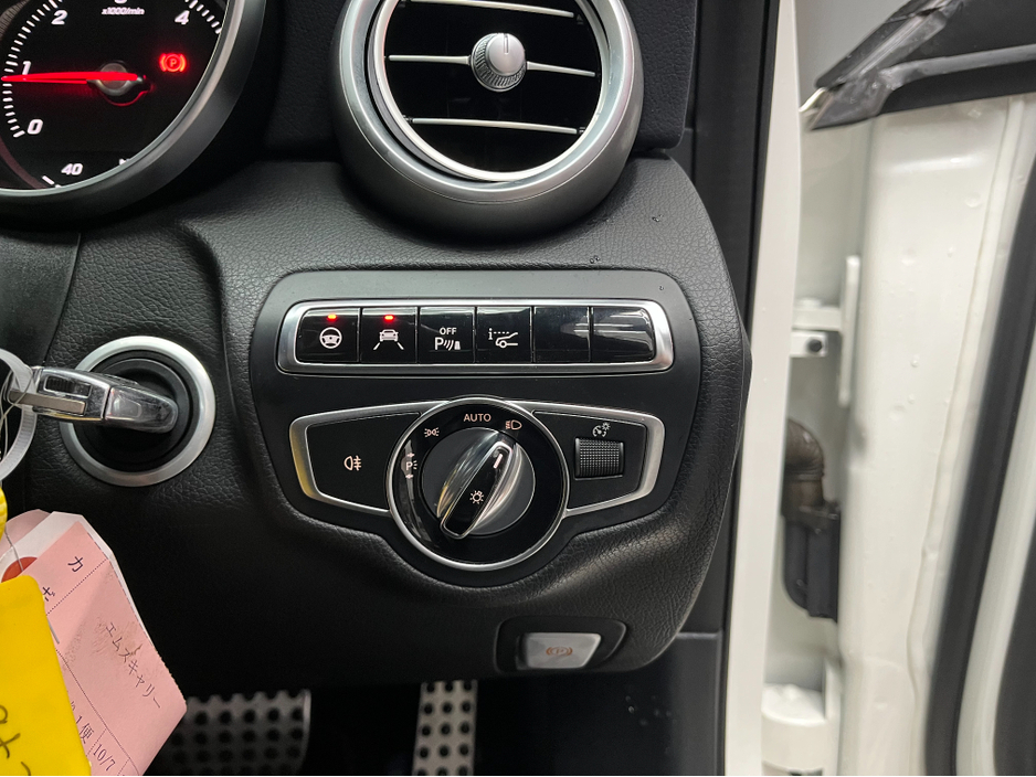 2016 Mercedes-Benz C Class €20950! 2016 MERCEDES-BENZ C220D AVANTGARDE AMG LINE 2.0 AUTOMATIC / CRUISE CONTROL / REVERSE CAMERA / ELECTRIC MEMORY & HEATED SEATS / PADDLE SHIFTERS / AMBIENT LIGHTS AND MORE €20,950