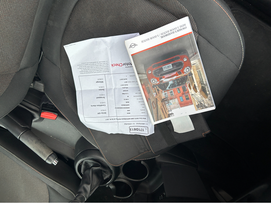 2017 MINI Hatch PETROL//ONLY53000KLMS////ORIGINAL IRISH I OWNER CAR WITH NCT UNTIL 2027///LOW TAX JUST 190EUROS////STUNNING EXAMPLE €11,950