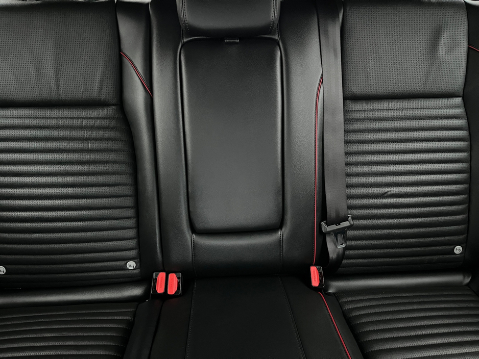 2023 Land Rover Discovery Sport - image 13