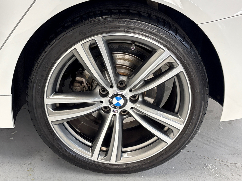 2017 BMW 4 Series - image 11