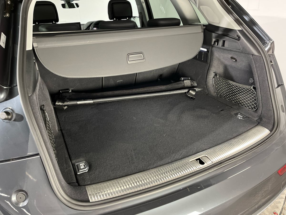 2024 Audi Q5 SE Quattro 50 TFSIe 299BHP - Reversing Camera - Sat Nav - Climate Control - Heated Seats - Cruise Control - Apple CarPlay/Android Auto €52,950