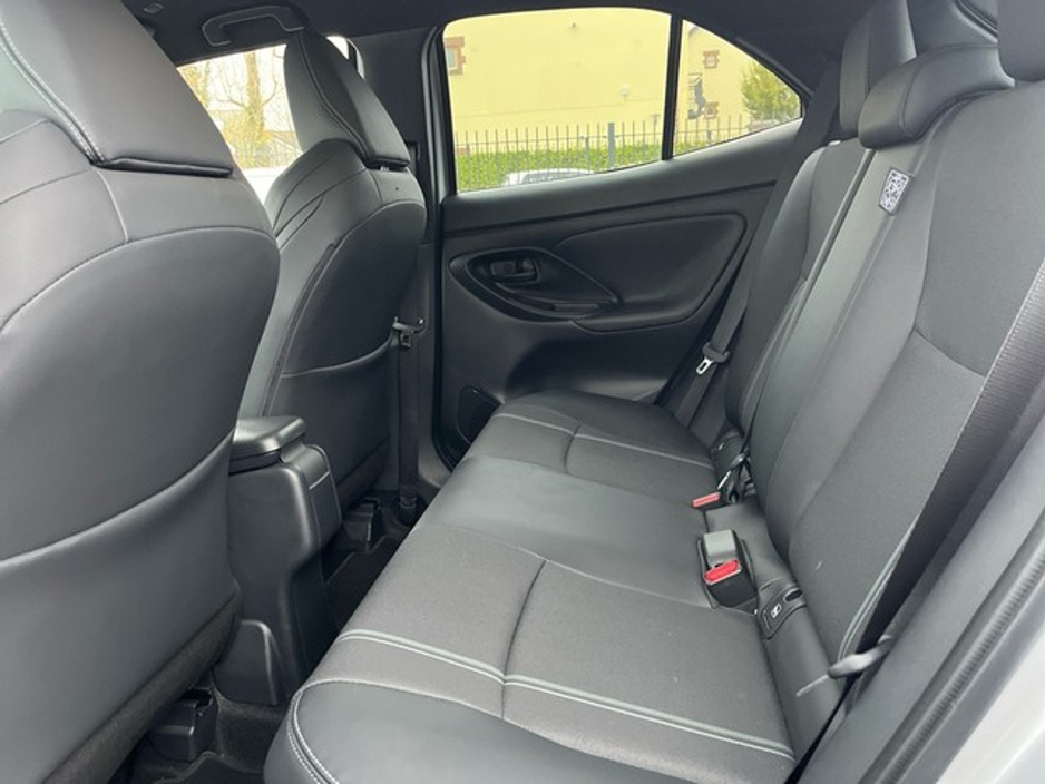 2025 Toyota Yaris Cross YARIS CROSS SOL €37,888