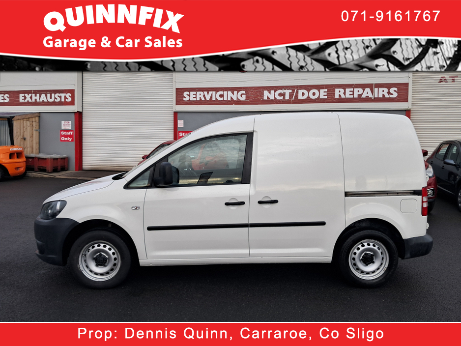 2015 Volkswagen Caddy - image 2