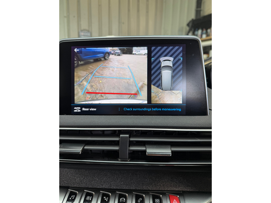 2020 Peugeot 5008 - image 22