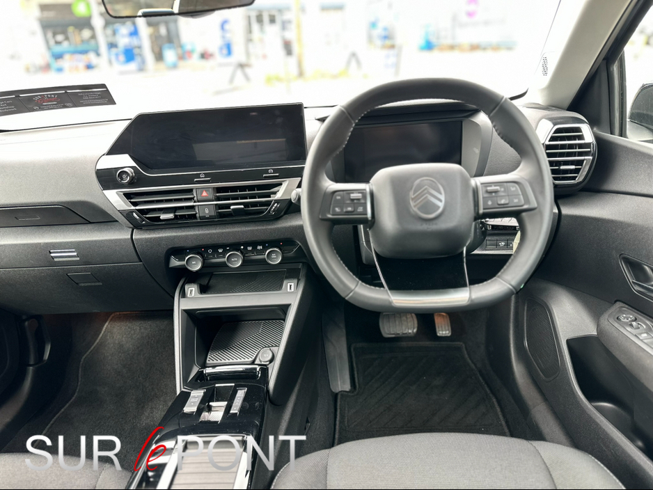 2025 Citroen C4X - image 13