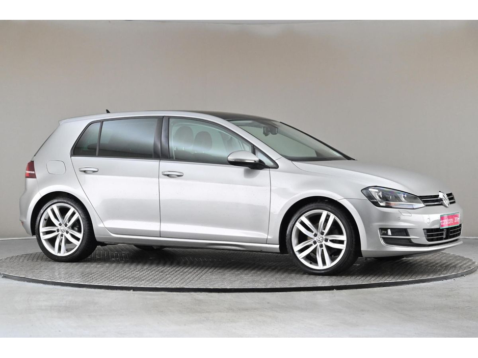 2016 Volkswagen Golf - image 12