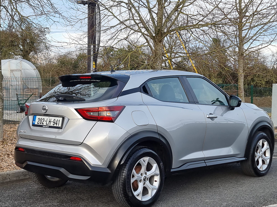 2020 Nissan Juke - image 3