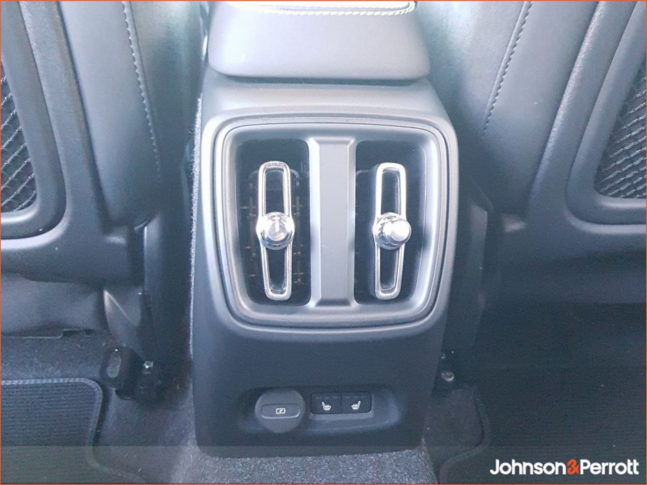 2025 Volvo EX40 82 kWh Extended Range Plus €49,900