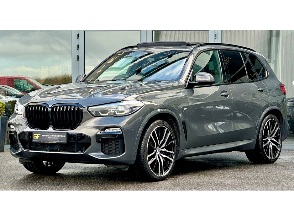 2021 BMW X5 - image 2