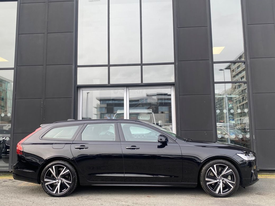 2023 Volvo V90 T6 Dark Plus Recharge AWD Auto (PHEV) €47,900