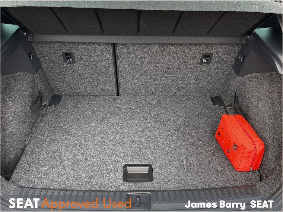 2023 SEAT Arona - image 19