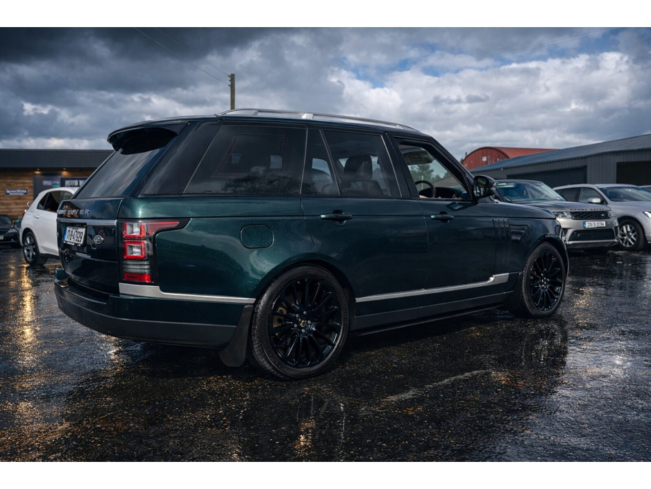 2017 Land Rover Range Rover - image 3