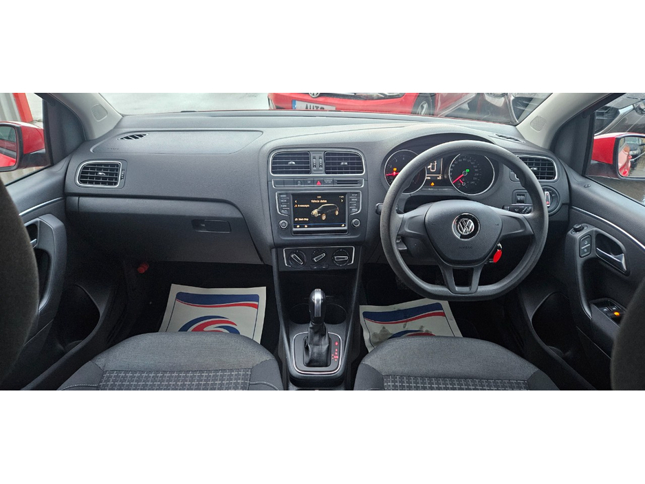 2017 Volkswagen Polo - image 24