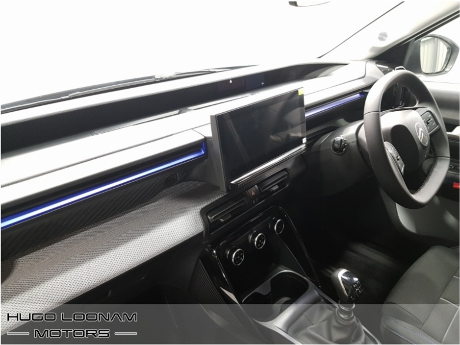 2025 Citroen C3 - image 10