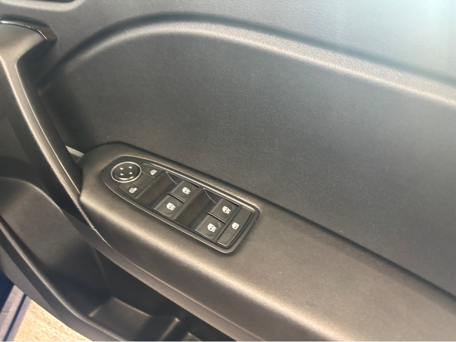 2023 Renault Captur - image 5